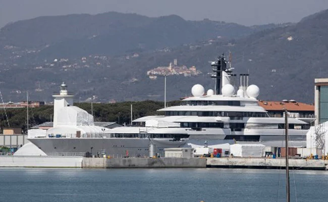 Is Mystery Yacht In Tuscany Putin's Pleasure Boat?