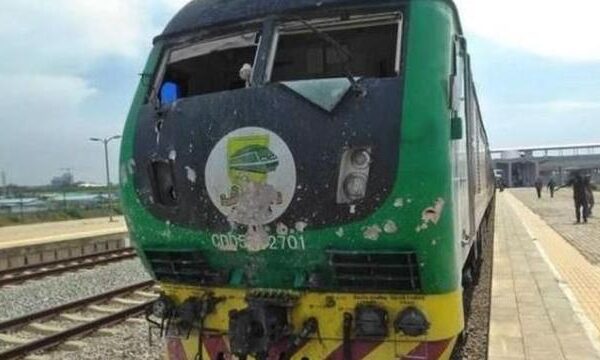 Nigeria kidnappings: Security forces rescue six victims abducted waiting for train